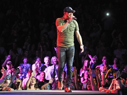Cole Swindell at Giant Center